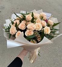 Букет Кремовые розы Латте в Шаховской