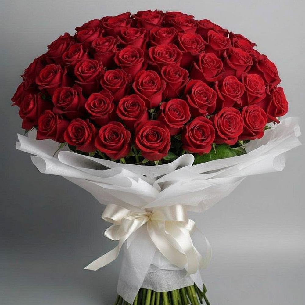 Букет 101 Красная роза Блэк Мэджик в Шаховской