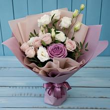 Букет цветов из:  Розы и Лизиантусы в Шаховской
