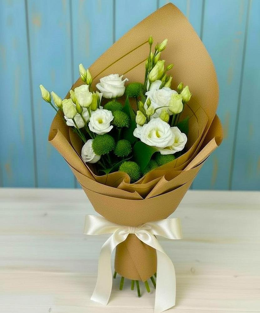 Букет цветов из: Хризантемы и Лизиантусы в Шаховской