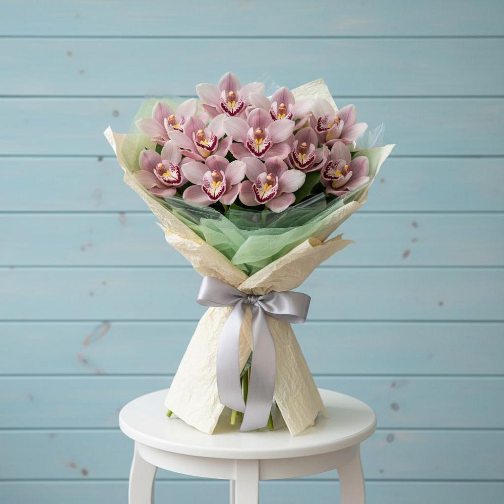 Букет цветов из: Орхидеи и Розы в Шаховской