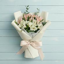 Букет цветов из:  Альстромерии в Шаховской
