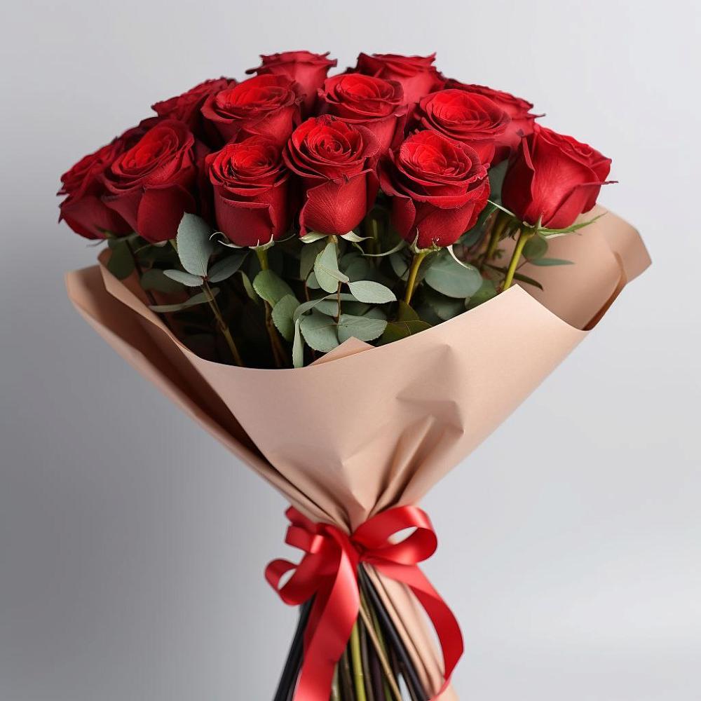 Букет 15 Красных роз Эдлесс Лав в Шаховской
