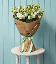 Букет цветов из:  Лизиантусы в Шаховской