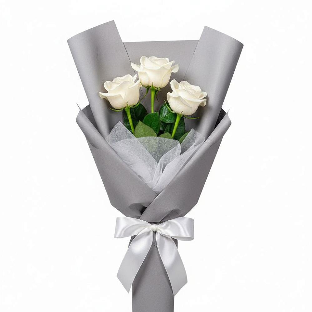 Букет 3 белые розы в Шаховской