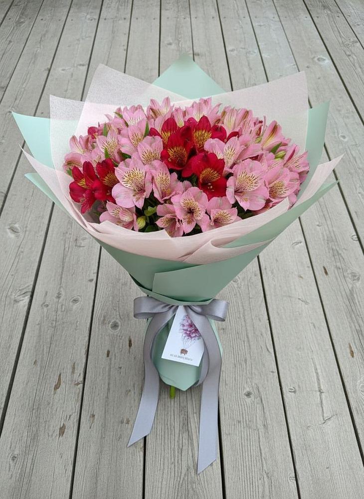Букет цветов из: Альстромерии в Шаховской