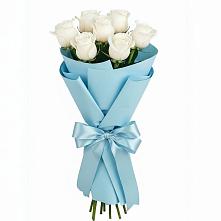 Букет 7 белых роз Проуд в Шаховской