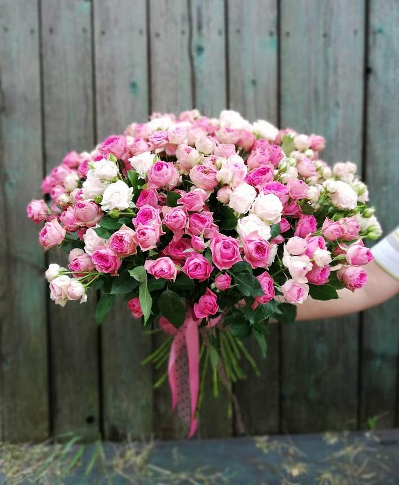 Букет Розовые кустовые розы Натали и Лав Лидия в Шаховской