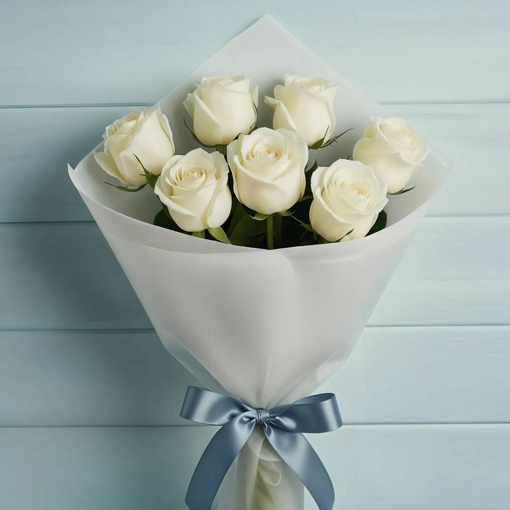 Букет 7 Белых роз Эдлесс Лав в Шаховской